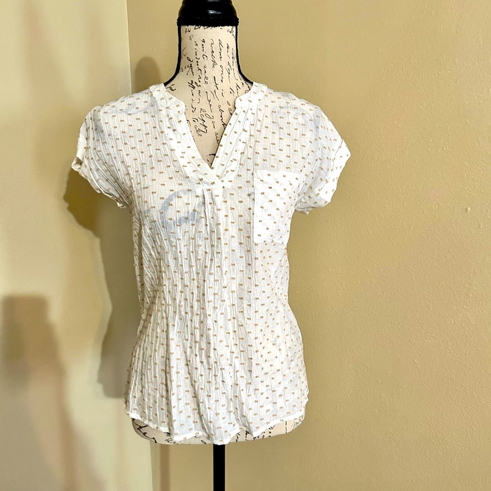 Beautiful blouse with buttons up the back